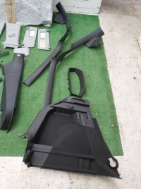 AUDI A1 82G DOLNA OSŁONA SŁUPKA SRODKOWEGO OSŁONA SŁUPKA PRZÓD TYŁ LEWA PRAWA 82G867239 82G867240 82G867768A 82G867767A 82G853371A 82G853372A - 4