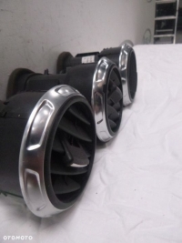 AUDI TT 8J Kratka nawiewu 8J0820901D - 3