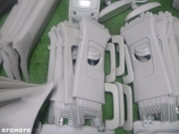 AUDI A1 8X OSŁONA PRZECIW SŁONECZNA SŁONECZNIK LEWY PRAWY  OSŁONA SŁUPKA SRODKOWEGO OSŁONA SŁUPKA PRZEDNIEGO OSŁONA SŁUPKA TYLNEGO OSŁONA PROGU RACZKA PODSUFITKI LAMPKA PODSUFITKI LUSTERKO WSTECZNE WEWNETRZNE 8X3853371 8X4867288 8X0867233A 8X4867243 8X486 - 11