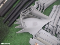 AUDI A1 8X OSŁONA PRZECIW SŁONECZNA SŁONECZNIK LEWY PRAWY  OSŁONA SŁUPKA SRODKOWEGO OSŁONA SŁUPKA PRZEDNIEGO OSŁONA SŁUPKA TYLNEGO OSŁONA PROGU RACZKA PODSUFITKI LAMPKA PODSUFITKI LUSTERKO WSTECZNE WEWNETRZNE 8X3853371 8X4867288 8X0867233A 8X4867243 8X486 - 13