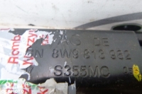 AUDI A4B9 UCHWYT MOCOWANIE BAGAZNIKA 8W9813981 8W9813982 - 8