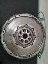 SPRZEGLO KOLO DWUMASOWE ZAMACHOWE 06K105266H 9 KM 06K141015M - 7